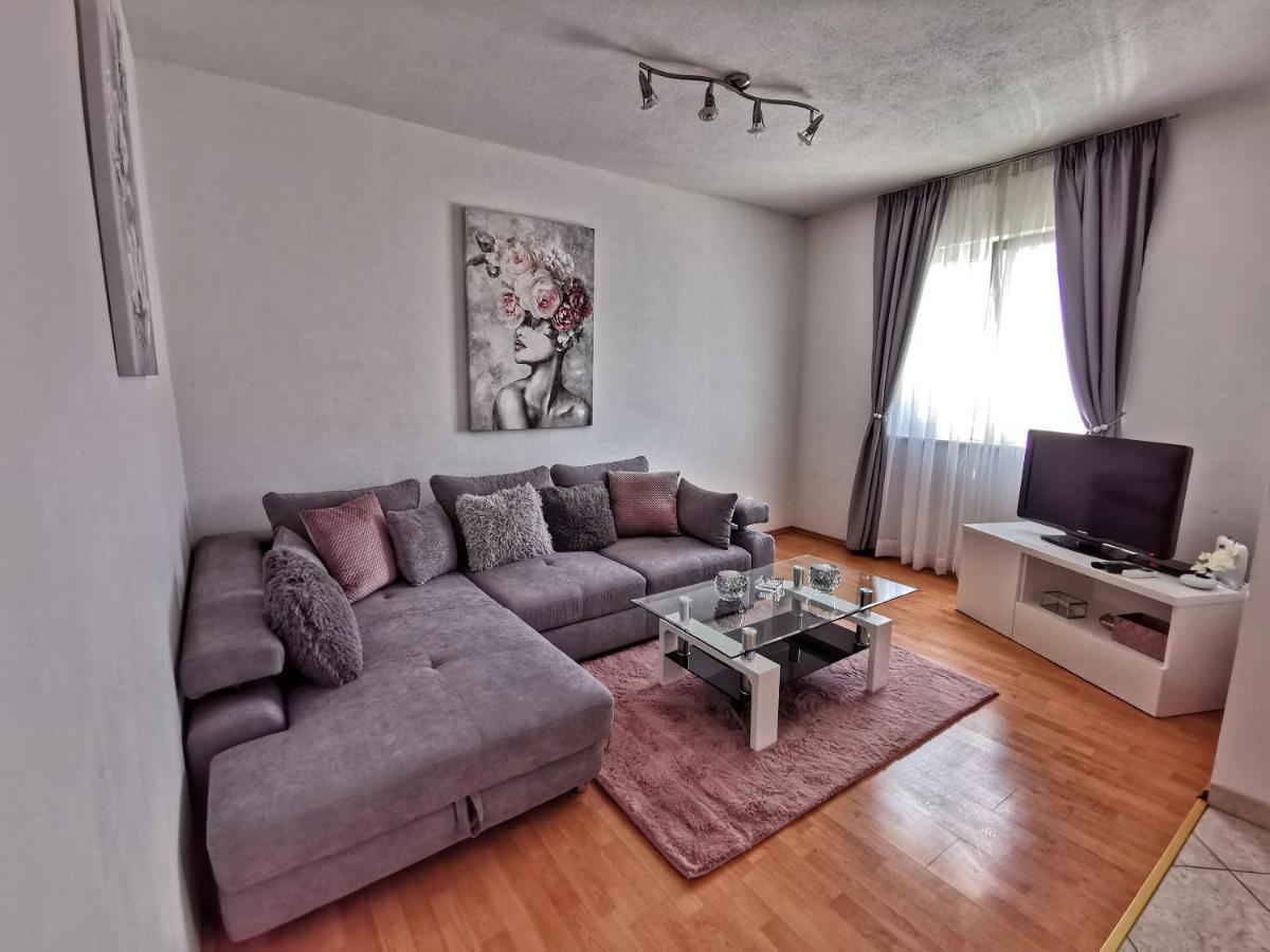 סגט ווראנייצה Apartments Villa Jelena מראה חיצוני תמונה